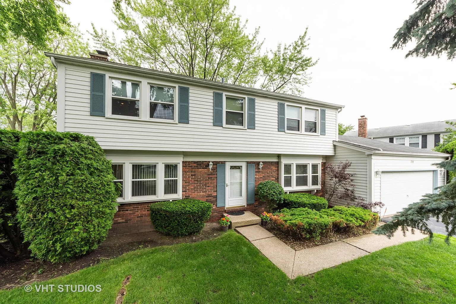 711 Wyngate Ln photo 1