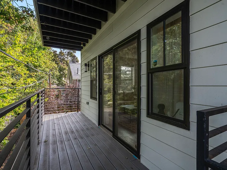 19 W Tremlett St #4 — Photo 10