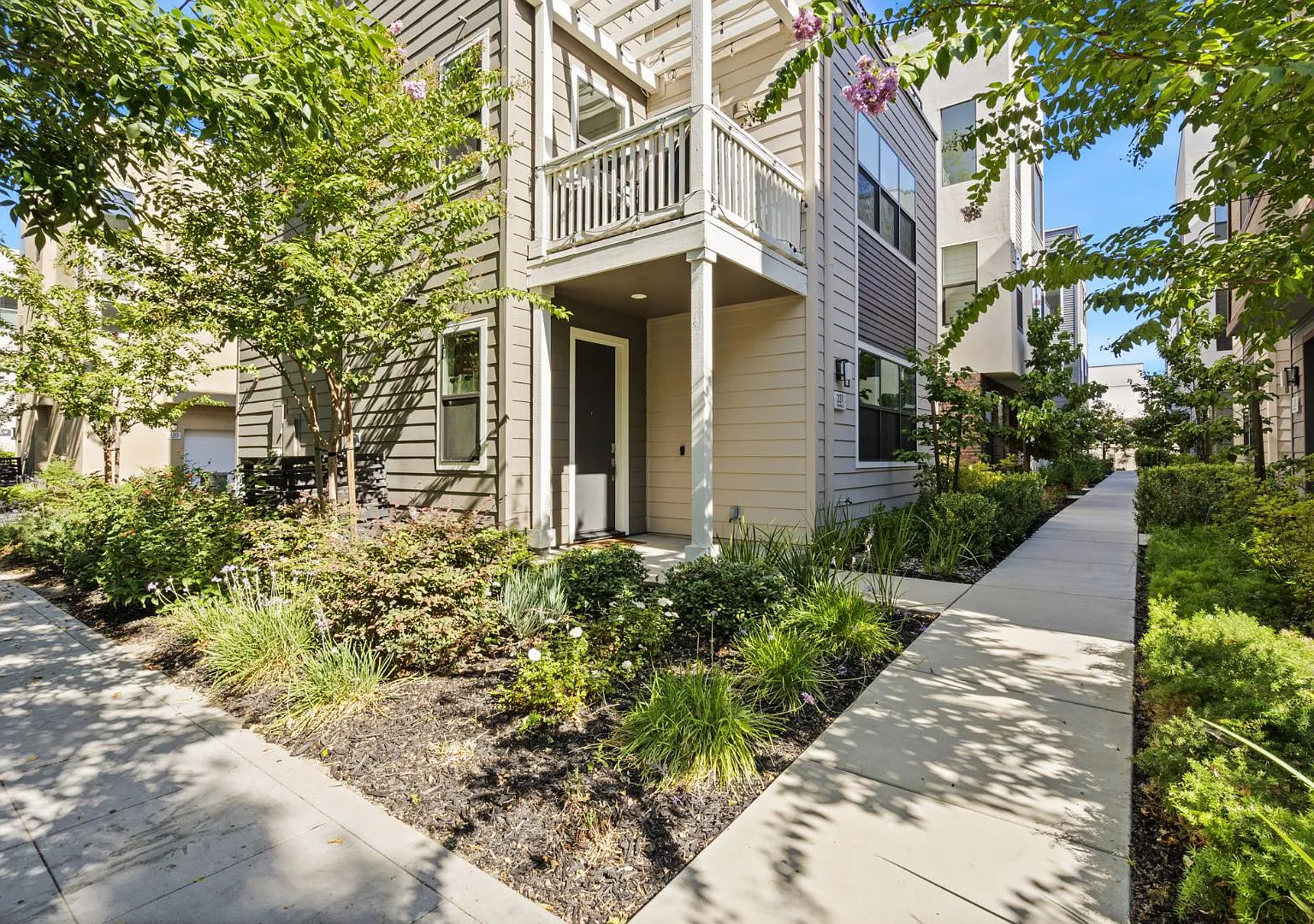 331 Caramel Ln — Photo 3
