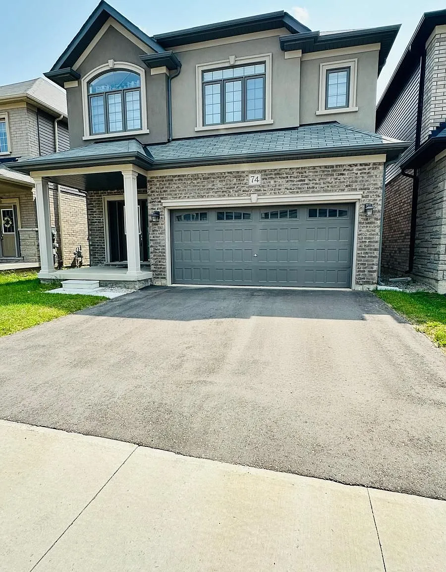 4 bed, $2,800 — Photo 1
