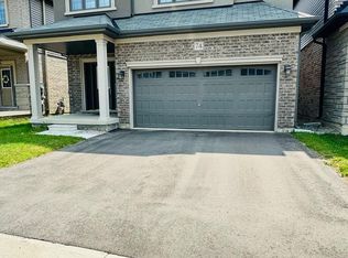 74 Macklin St, Brantford, ON N3V 0B1