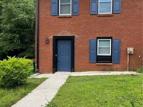 1001 Park Gate Pl, Stone Mountain, GA 30083