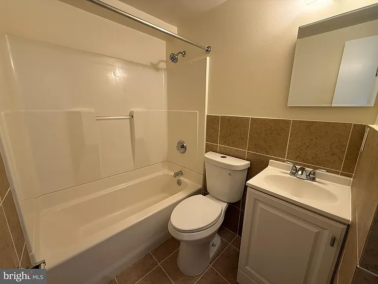 7402 18th Ave #111 — Photo 21