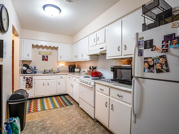 3rd image of 500 Indiana Ave #300