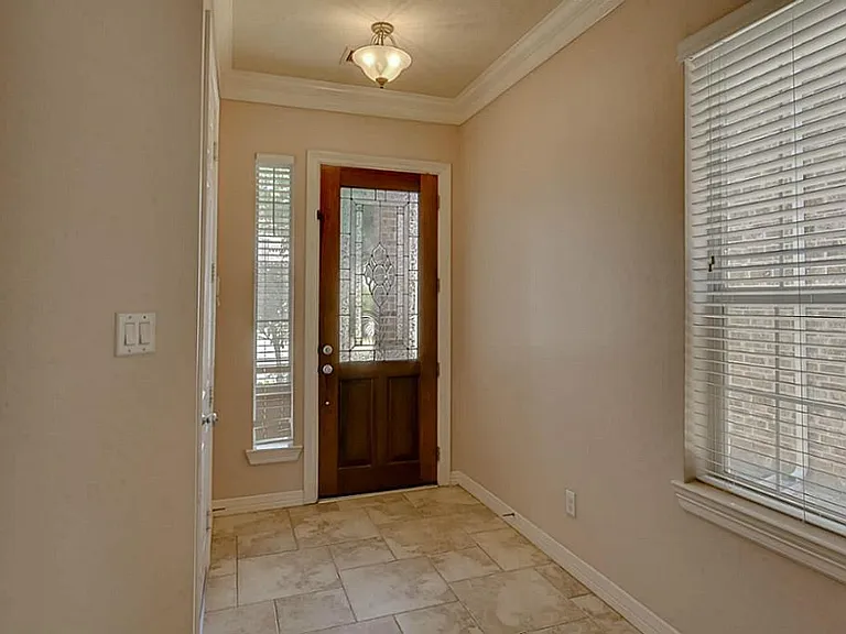 1134 Sopris Dr — Photo 2