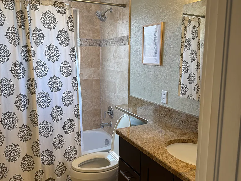 1660 Steele St #304 — Photo 6