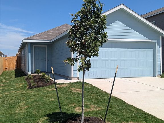 3rd image of 583 Commander Abbott Dr