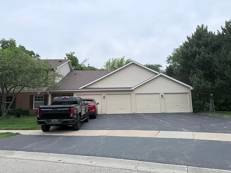 1285 N Red Oak Cir #1 — Photo 1
