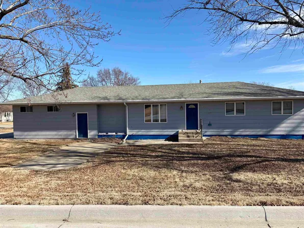 216 N Lewis St, Pierce, NE 68767