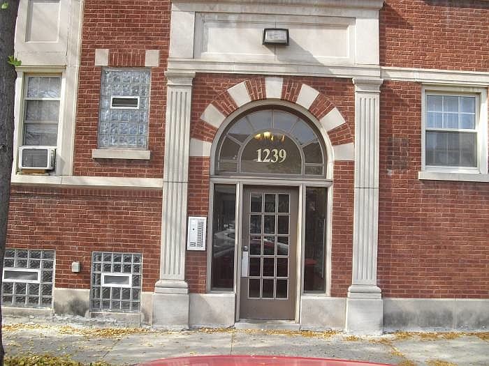 1st image of 1239 N Taylor Ave APT 304