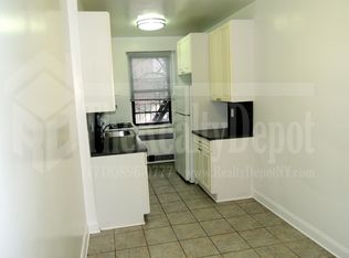 17505 Wexford Ter APT 6B, Jamaica, NY 11432