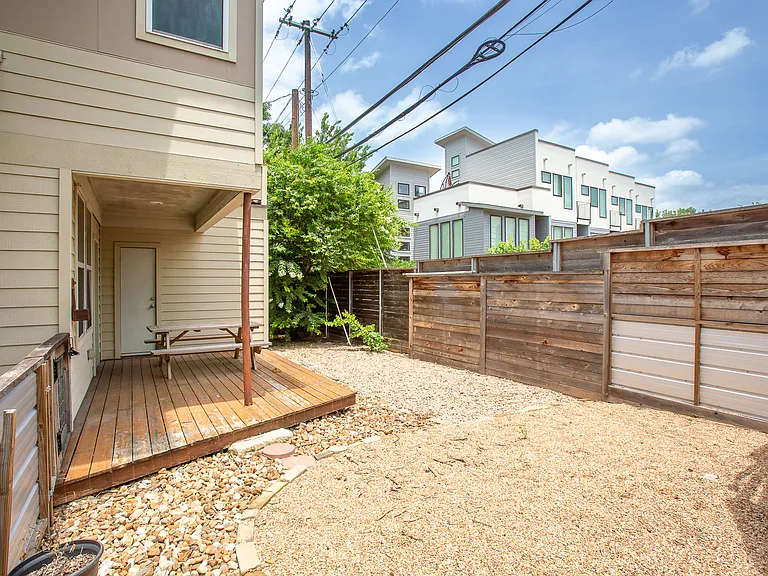 2314 S 5th St — Photo 32