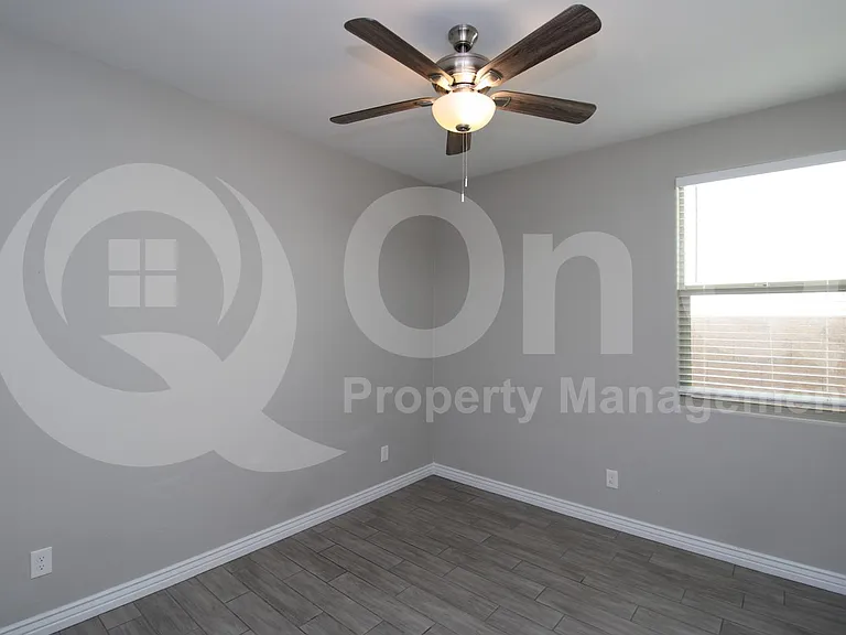 9507 E Saturn Ave — Photo 15
