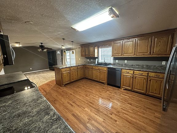 3rd image of 336 Oscar Crowell Rd