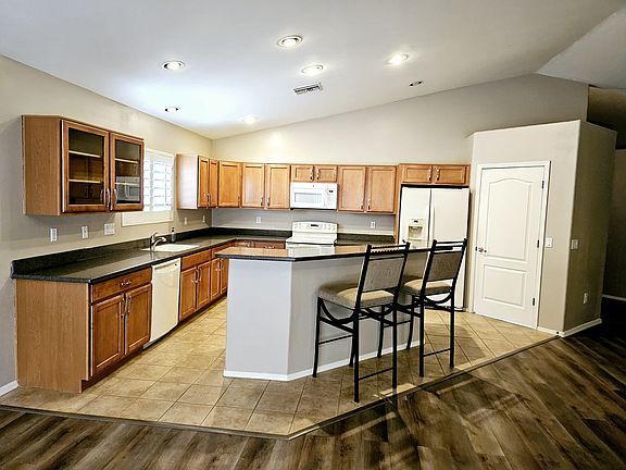 2nd image of 11063 W Coppertail Dr