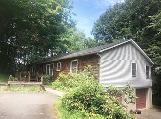 142 Pedersen Ridge Rd, Milford, PA 18337