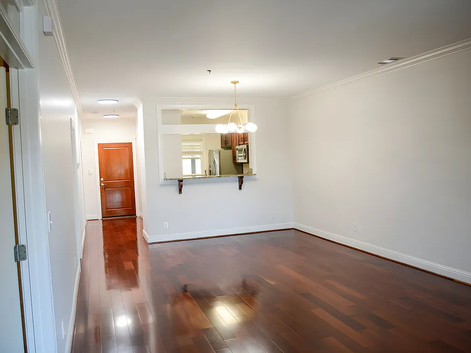 303 Criddle St #209