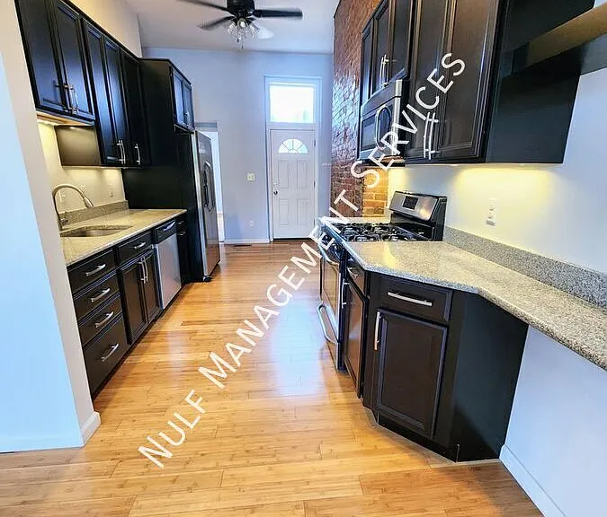 4929 Butler St #1 — Photo 2
