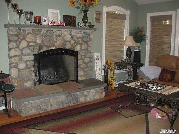 4th image of 95 Lee Ave