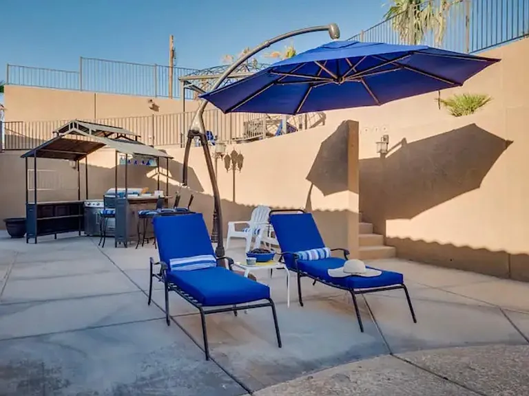 1820 Cabana Dr — Photo 37