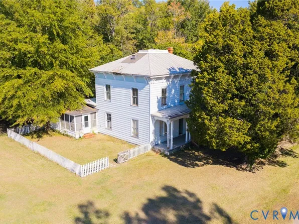 135 Mancha Ave, Claremont, VA 23899