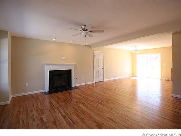 4th image of 36 Woodridge Dr