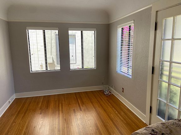 4th image of 2954 Kalmia St