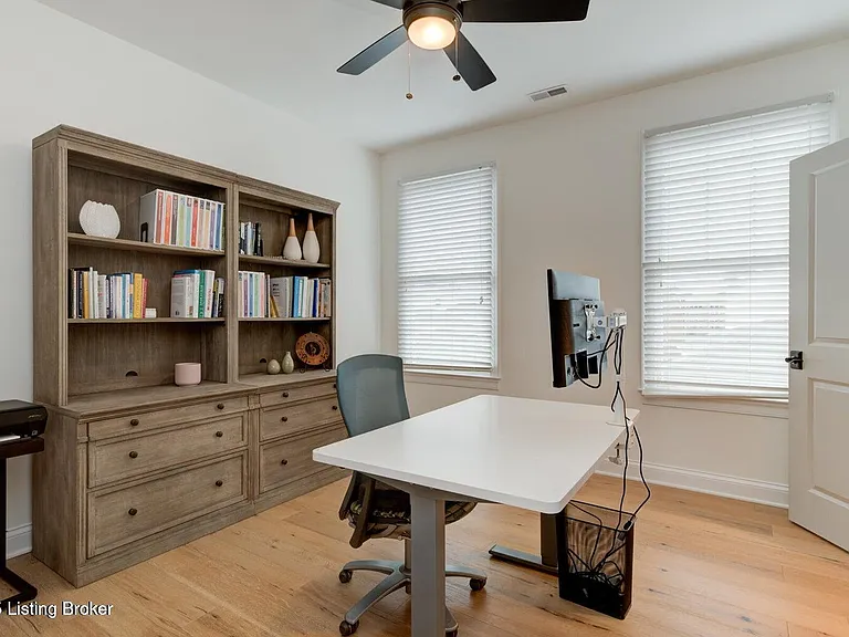 6108 Mistflower Cir — Photo 16