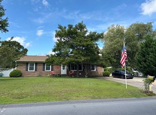 3008 Cricket Rd, Fayetteville, NC 28306