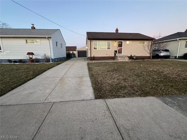 15776 Hocking Blvd, Brookpark, OH 44142