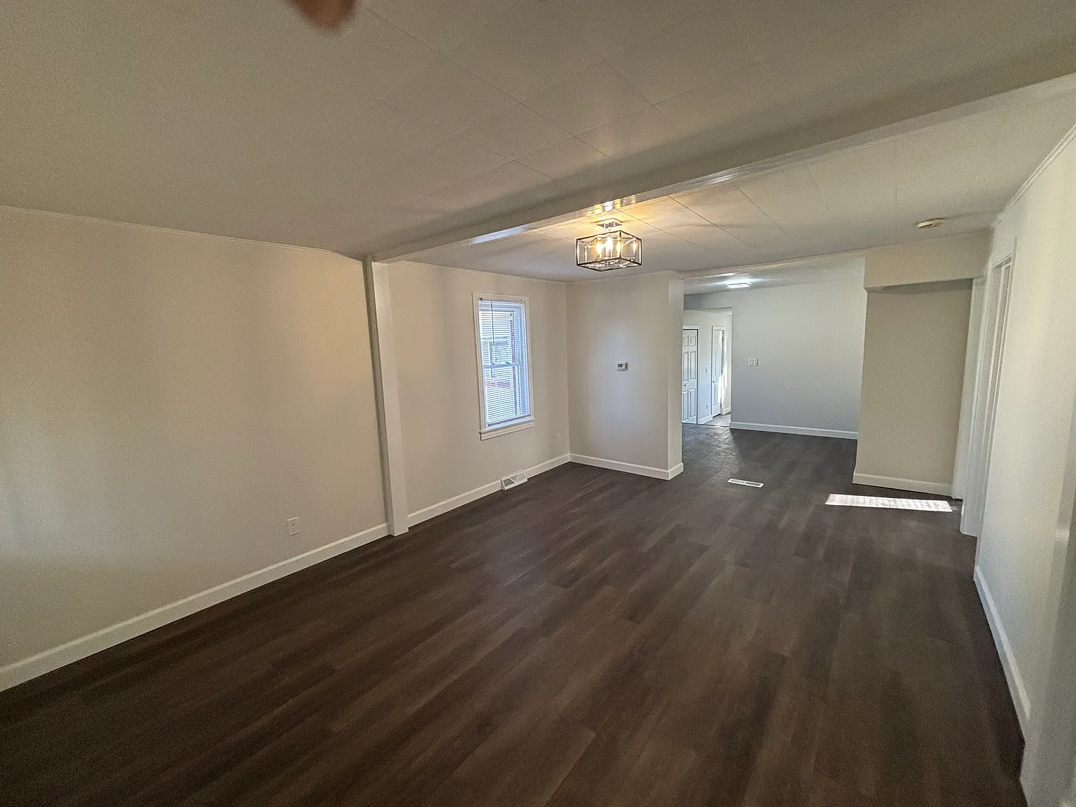 3 bed, 1200 sqft, $2,200 — Photo 3
