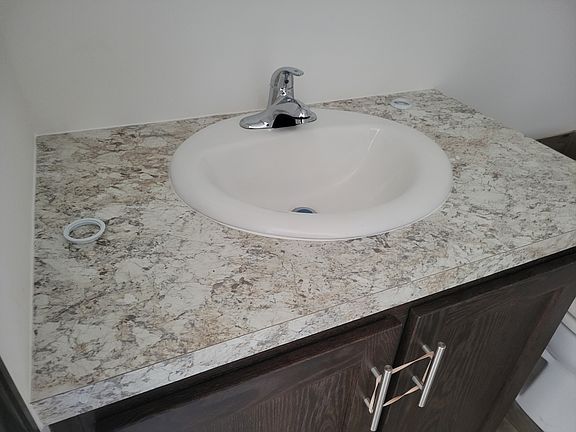 5th image of 406 Ada Dr