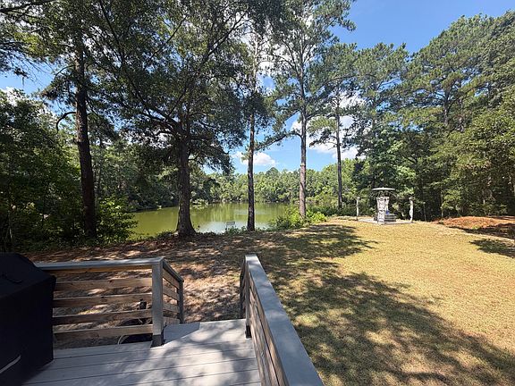 4th image of 3242 Cape Rd