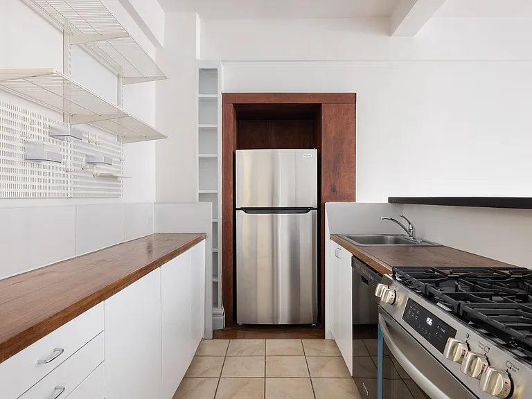 77 Park Ave #10B — Photo 5