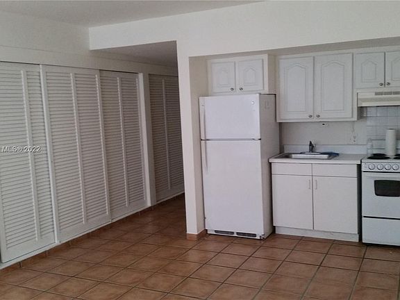 5th image of 1250 West Ave APT 6I