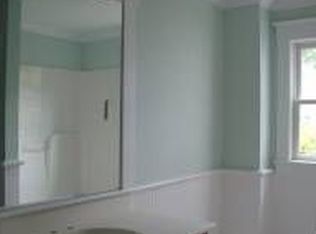 276 Hamlet St, Fall River, MA 02724