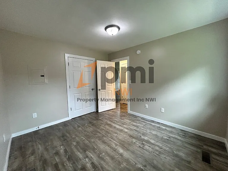 2908 Oakdale Ave — Photo 12
