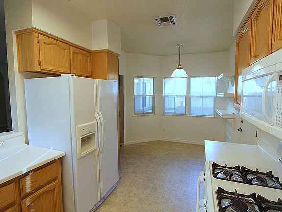 Kitchen + Dining Nook 