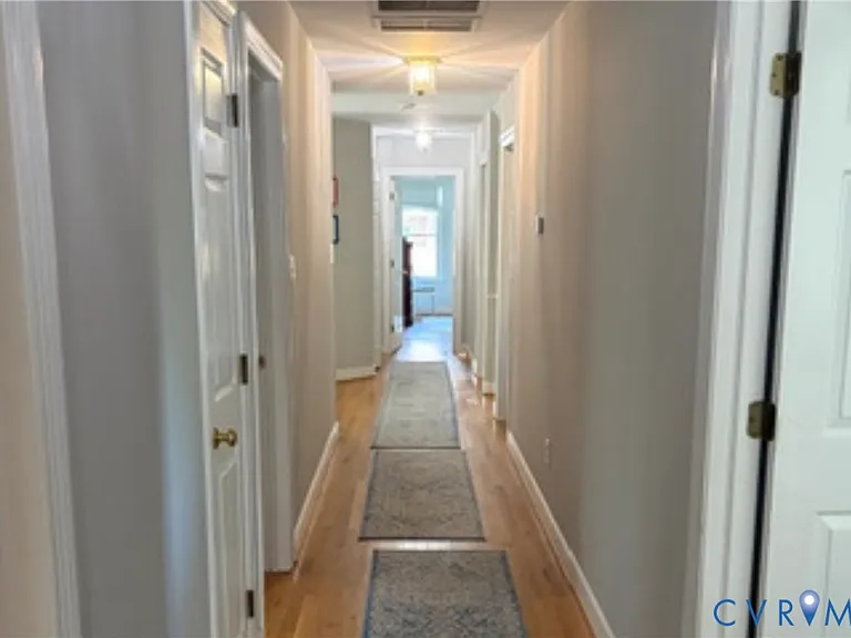 504 Gaslight Dr — Photo 12