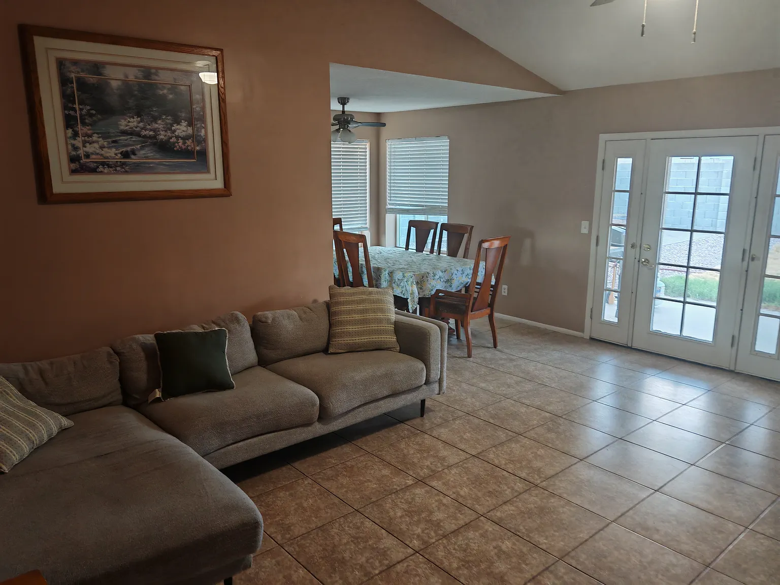 3 bed, 1338 sqft, $2,100 — Photo 4