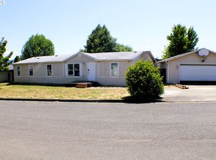 117 Adams Loop, Roseburg, OR 97471