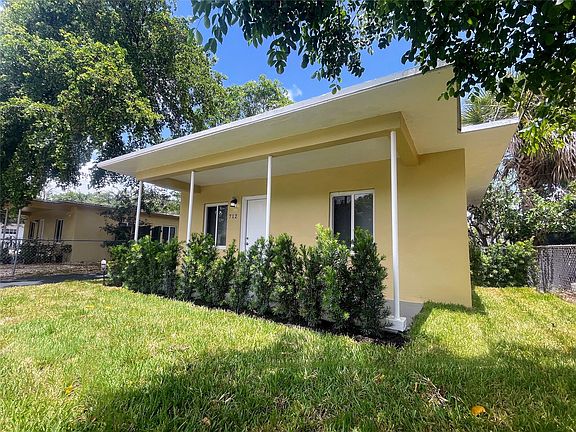 3rd image of 712 NW 17th Avenue