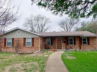 12209 Cedar Bend Dr, Dallas, TX 75244