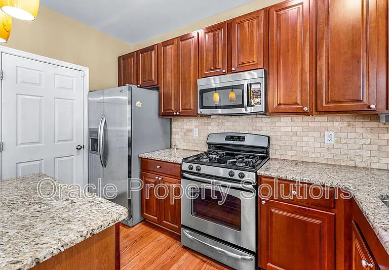 7550 Maidenhead Dr — Photo 11