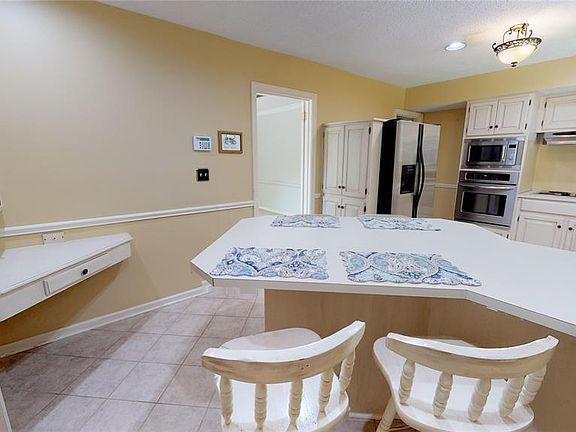 5th image of 2154 Bowen Dr