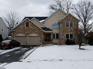 55 Fieldstone Dr, Springfield, NJ 07081