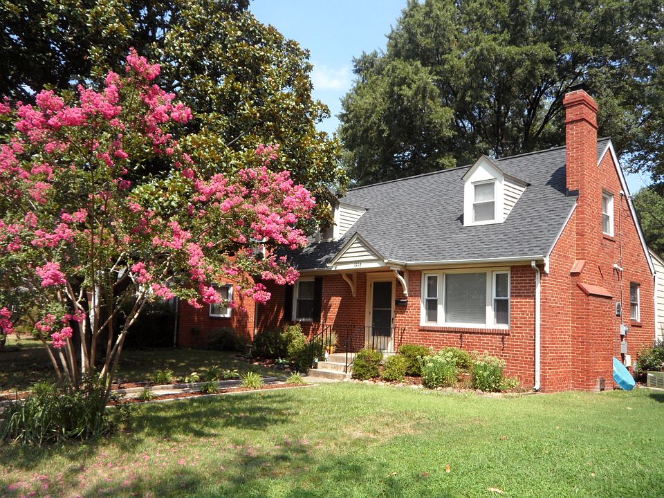 Gorgeous Brick Cape!