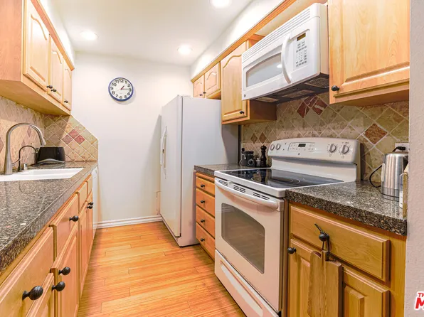 8105 Raintree Cir, Culver City, CA 90230