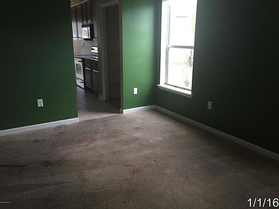 5th image of 823 Mosswood Chase St