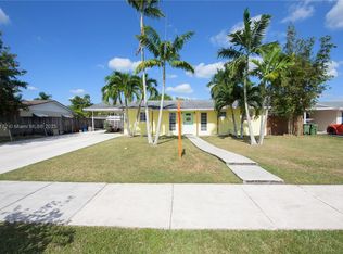 385 NW 16th St, Homestead, FL 33030